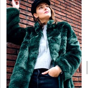 Aritzia Fritz Faux Fur Coat XXS